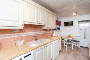 BREAKFAST KITCHEN- click for photo gallery